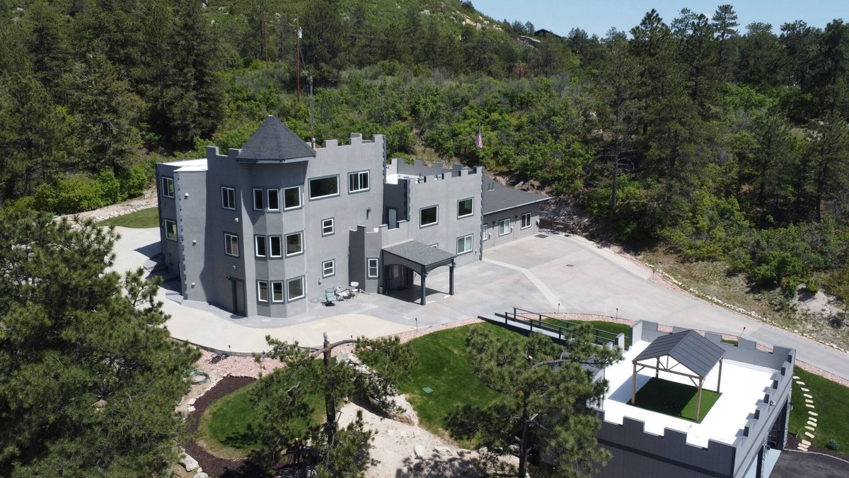 Castle Rock Condo | Harmony 2BR/2BA - Upscale Castle, Forest, Accessible