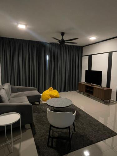 Jenjarom Apartment | Harmony Homestay