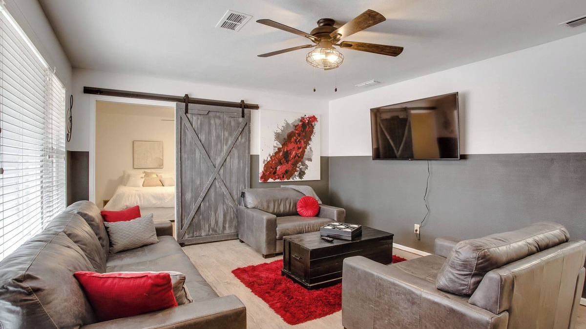 Lubbock House | Harmony Home - 4/2 sleeps 11, 1 mile to Texas Tech