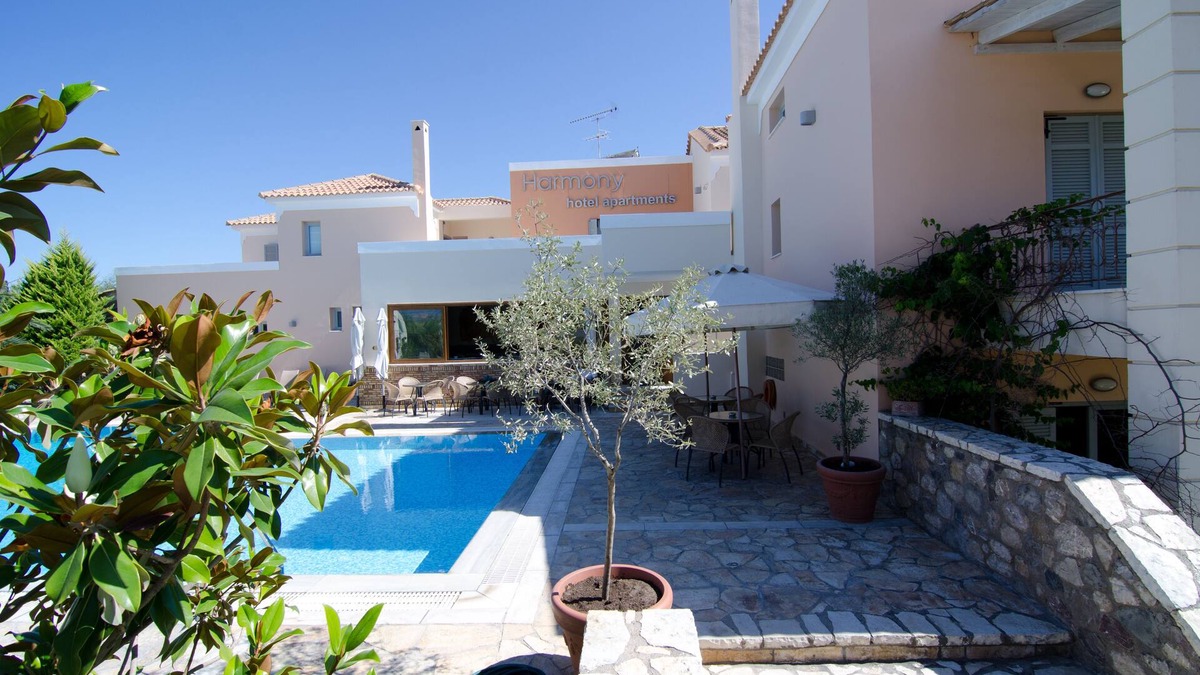 Longos Apartment | Harmony Hotel Apartments - Suite ARTEMIS 50m² For 2-4 People Free Wifi