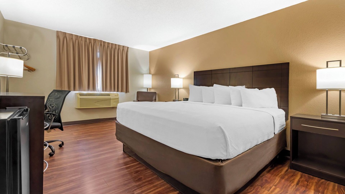 New Ulm Hotel | Harmony Inn