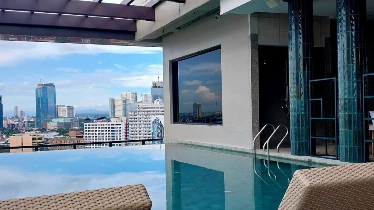 South Triangle Hotel | Harolds Hotel Quezon City
