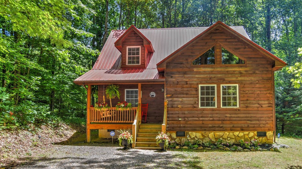 Sheepback Mountain Estates Cabin | Harrah's/Cherokee/Lakes/rafting/fishing/hiking/waterfall/Elk/rejuvenating peace