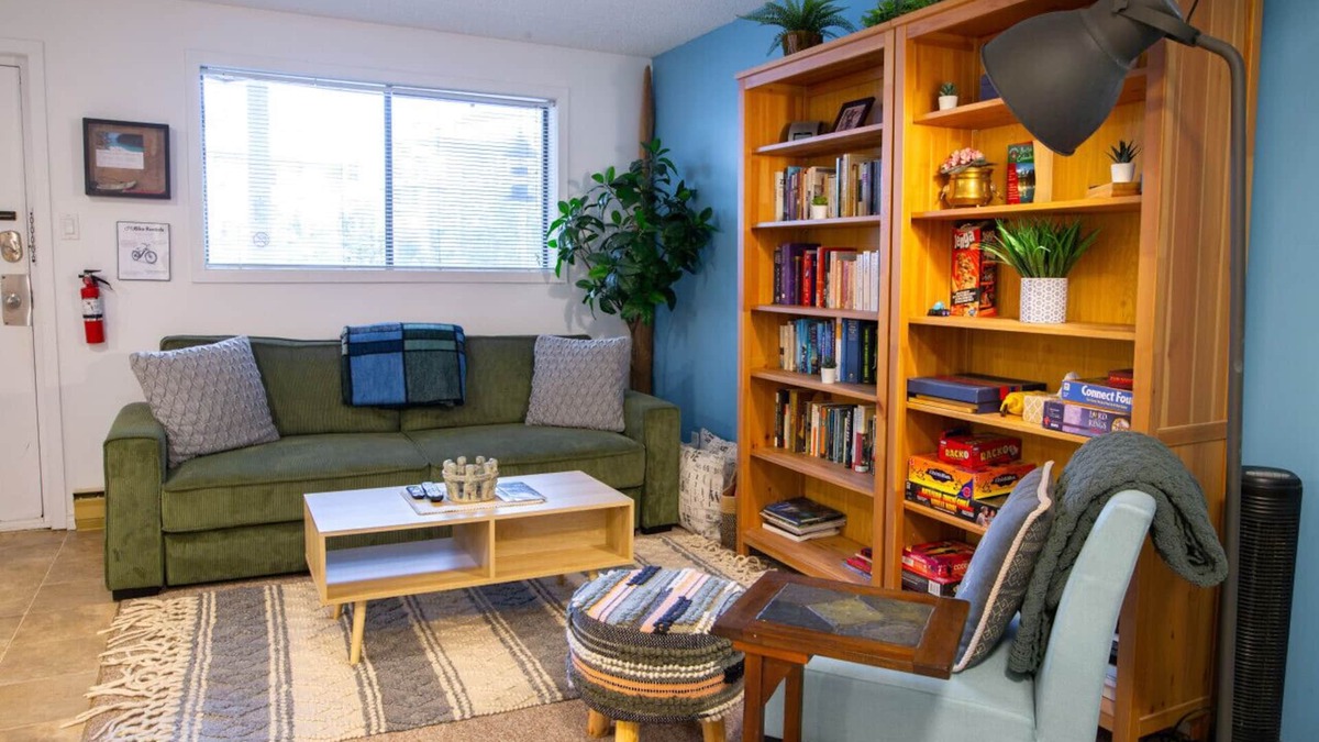 Harrison Hot Springs Apartment | Harrison On The Lake | Walkable to Beach & Village