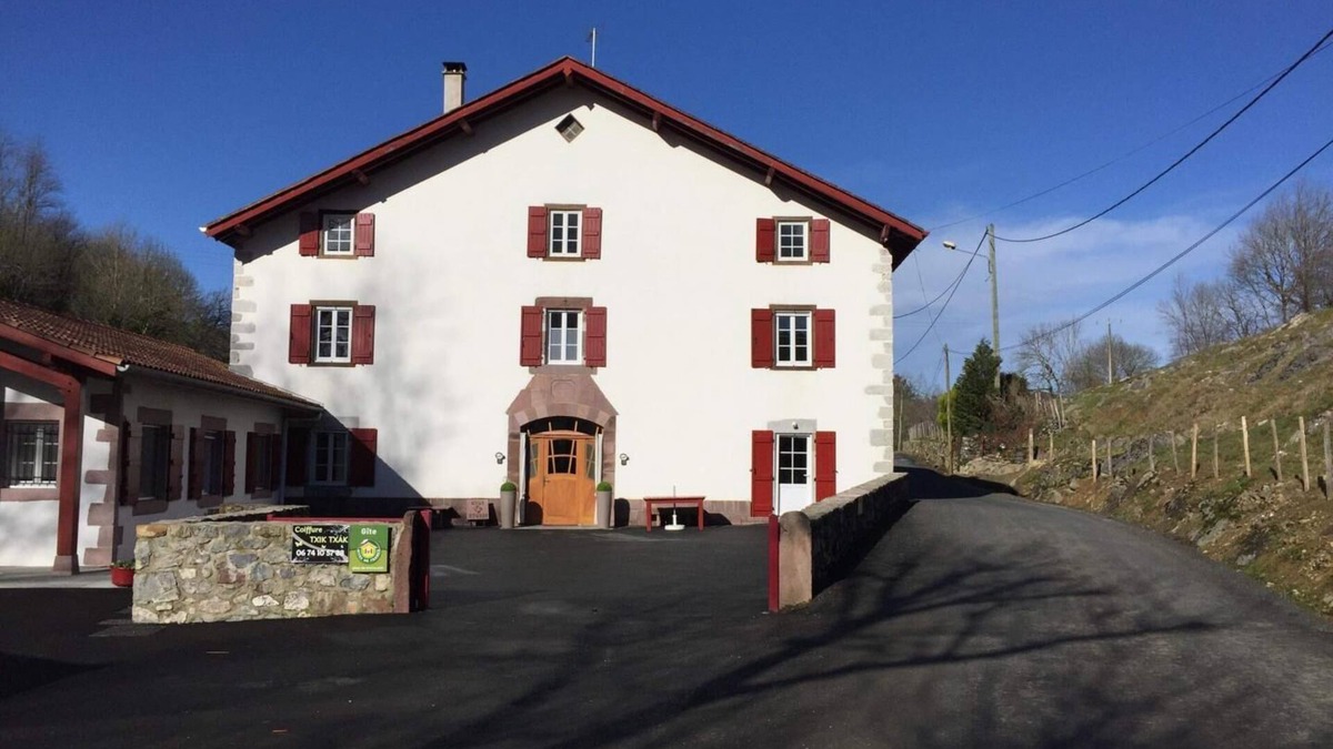 Bustince-Iriberry House | HARROUBIA - BUSTINCE-IRIBERRY