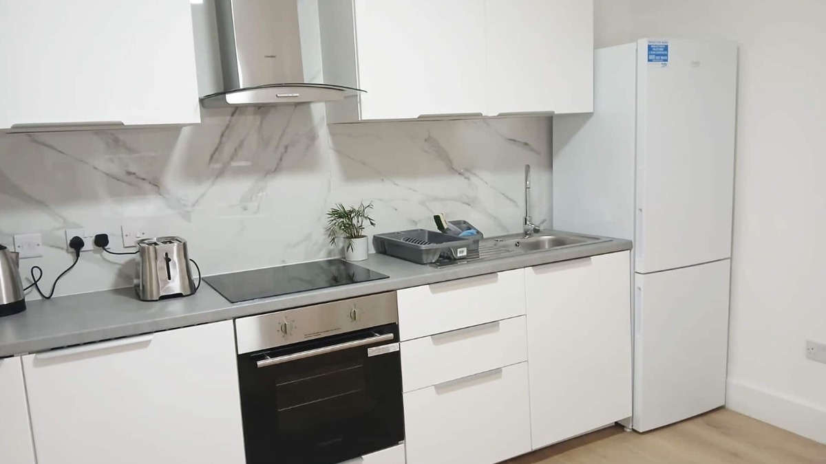 Marlborough House | Harrow Haven - Spacious 3 Bedroom House