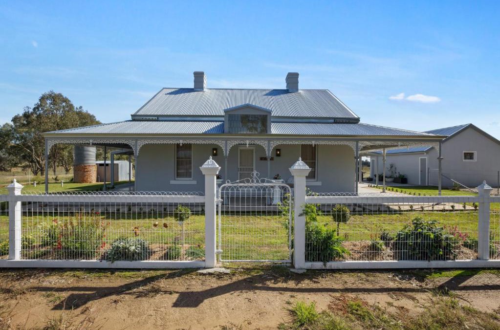 Indigo Valley House | Hart Cottage Farm Stay in Indigo Valley
