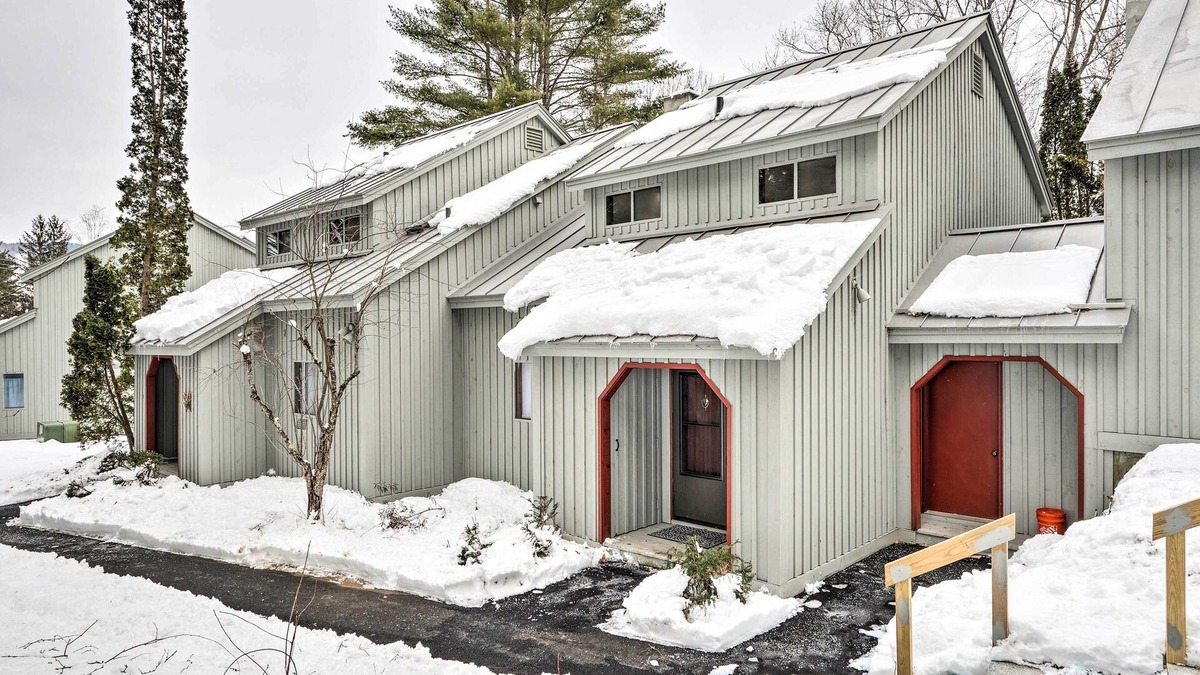 West Hartford Apartment | Hartford Escape w/Fire Pit ~ 3 Mi to Ski & Golf!