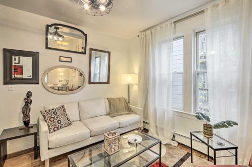 Hartford Apartment | Hartford Vacation Rental - Close to Downtown!