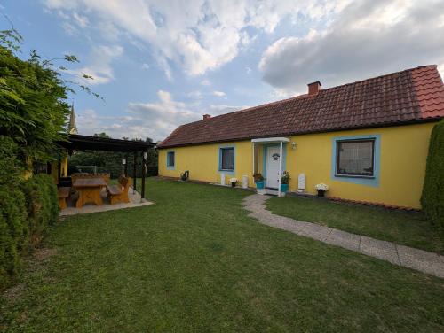 Zeltweg Apartment | Harti Haus