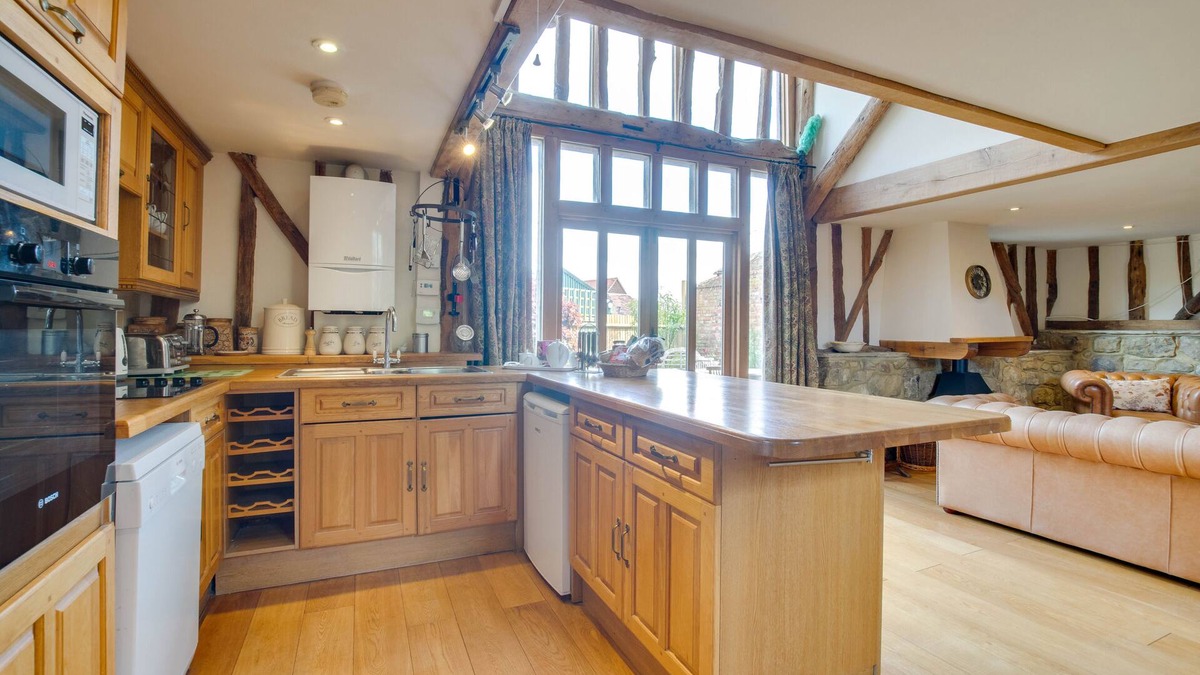 Cranbrook House | Hartley Dyke Barn - Two Bedroom House, Sleeps 4
