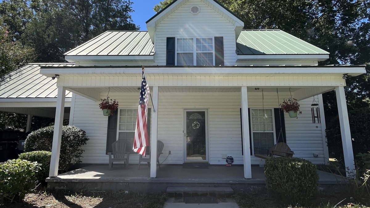 Hartselle House | Hartselle Guest House in the ❤️ of North Alabama-walking distance to downtown