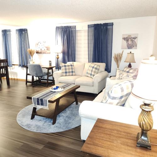 Niagara Falls Apartment | Harvest Haven's Plaza Paradise