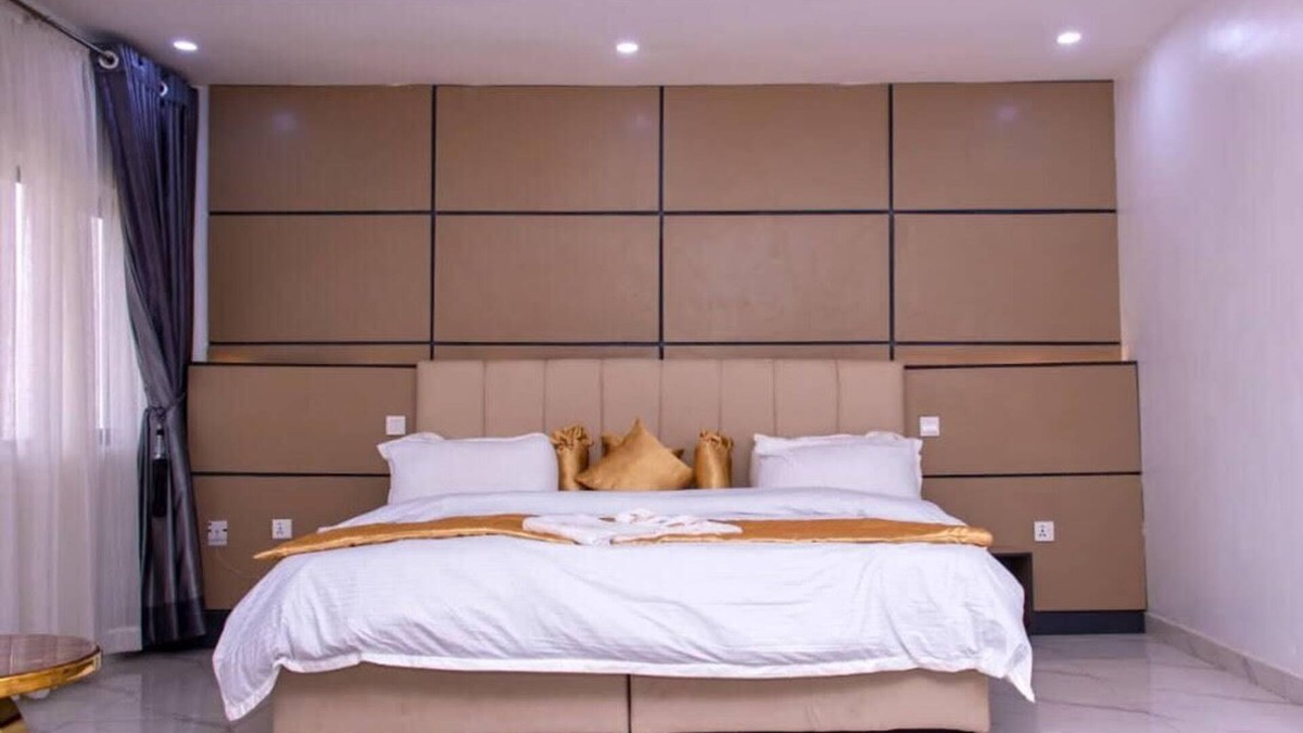 Mushin Hotel | HASB APARTMENTS