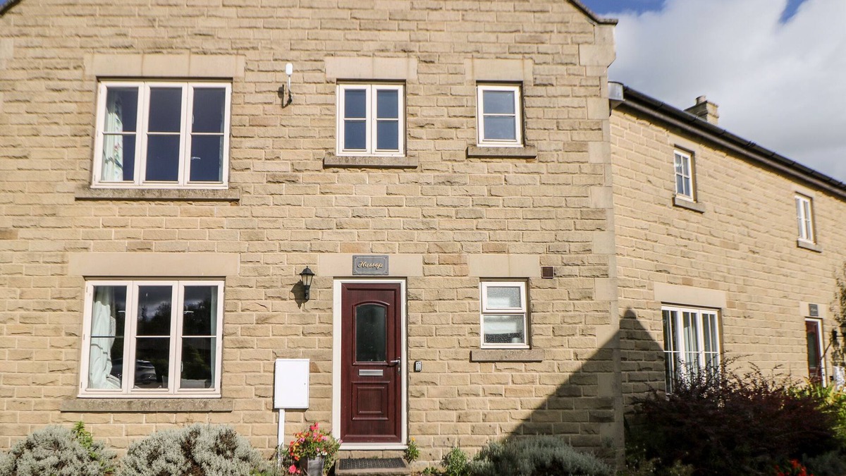 Holestone Moor Cottage | HASSOP, family friendly, with a garden in Matlock