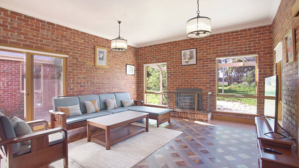 Hastings House | Hasting Homestead by Ready Set Stay