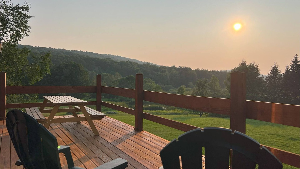 Meredith House | HaSu Haus - Unique Fully Renovated Historic Dairy Barn