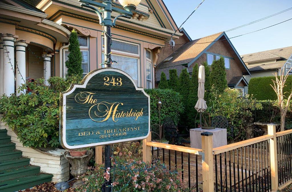 James Bay Bed & Breakfast | Haterleigh Heritage Inn