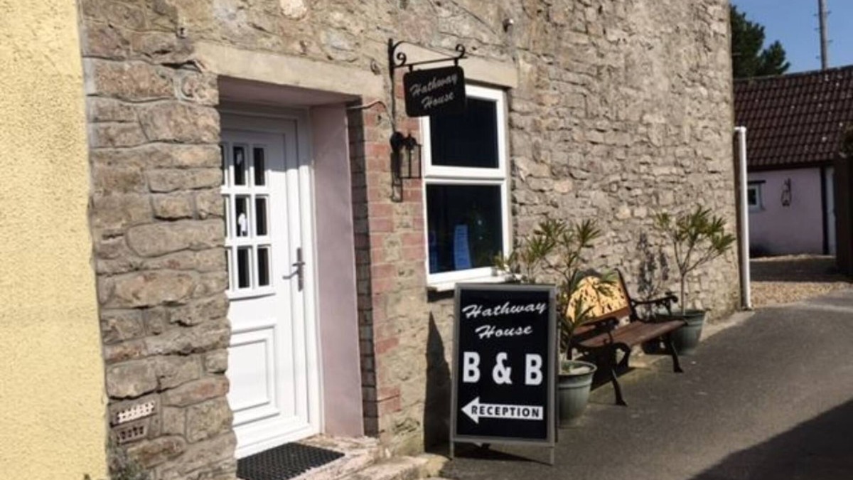 Lulsgate Bottom Bed & Breakfast | Hathway House