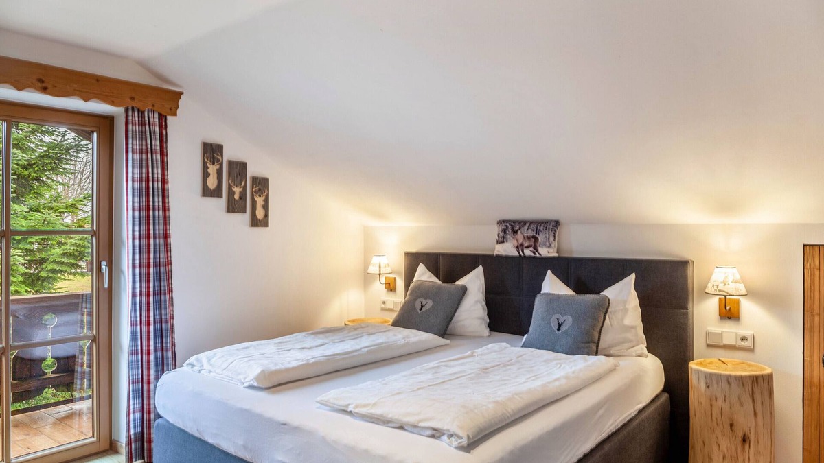 Sonnen Apartment | "Haus Alpenquelle Alpenblick" holiday flat with mountain view, balcony and WLAN