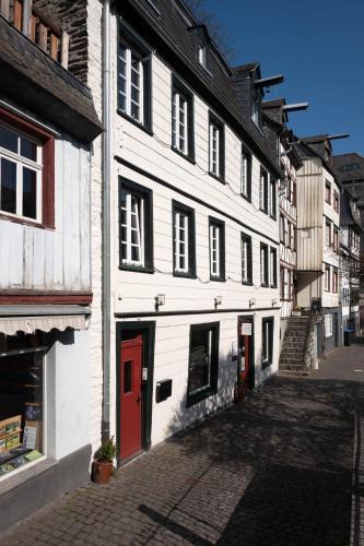 Monschau Apartment | Haus am Fluss-Monschau