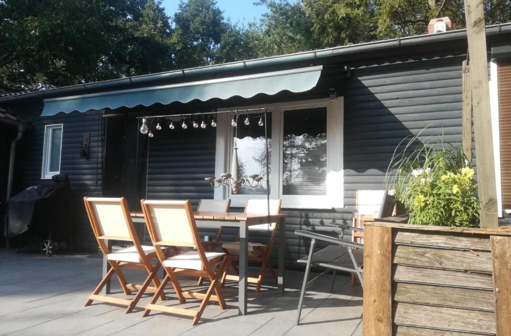 Varrel House | Haus am See (Teich)