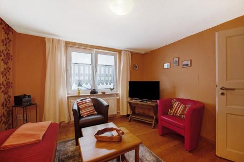 Monzelfeld House | Haus Gertrud