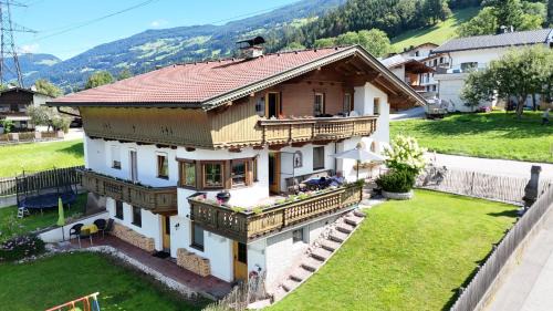 Hart im Zillertal House | Haus hart im Zillertal 6 personen