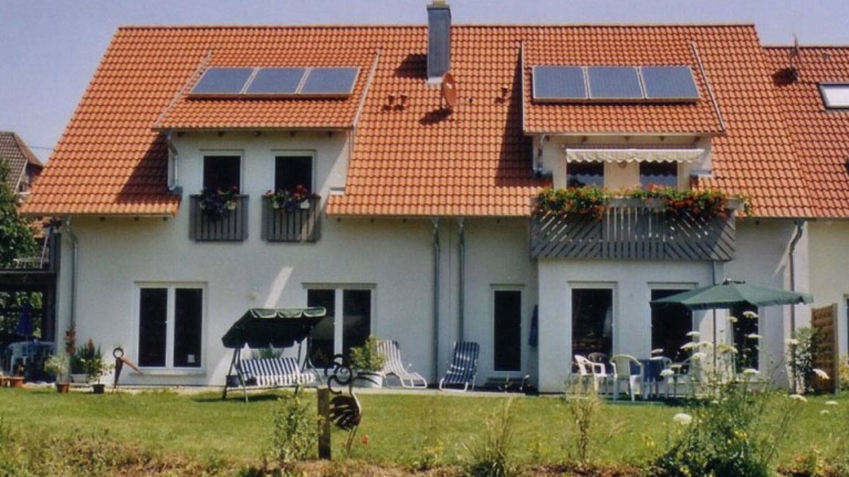 Kenzingen Apartment | Haus Inge am Park - House Inge am Park apartment on the ground floor