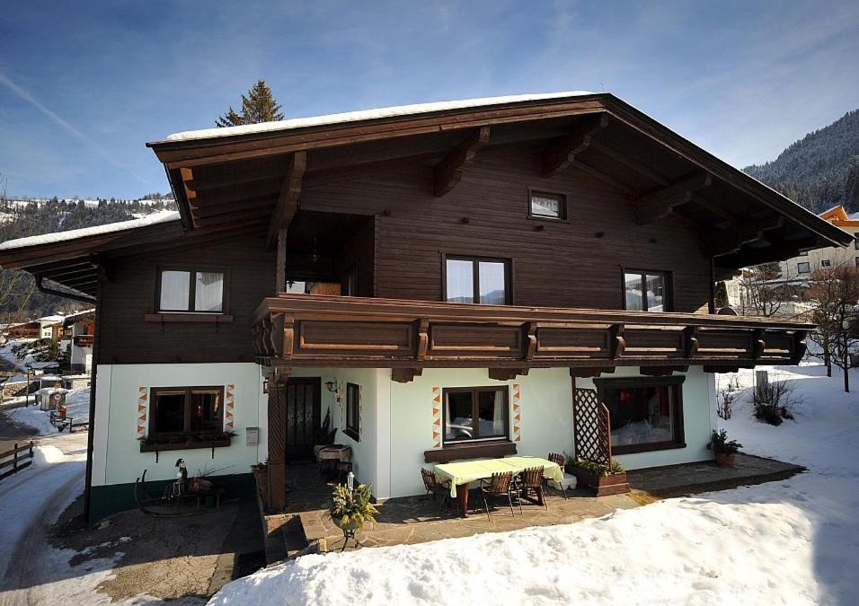 Itter Bed & Breakfast | Haus Jochblick Familie Loinger