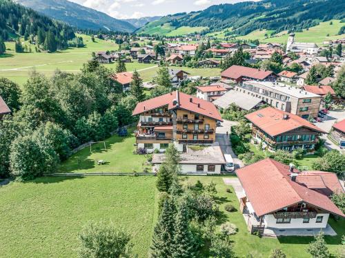 Tannheim Apartment | Haus Kristall
