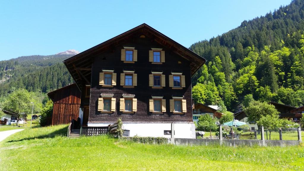 Gortipohl Apartment | Haus Mannhart