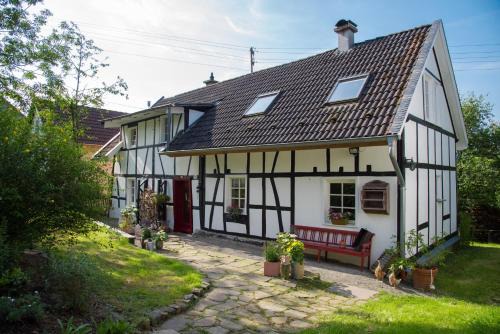 Ruppichteroth House | Haus Nr. 9
