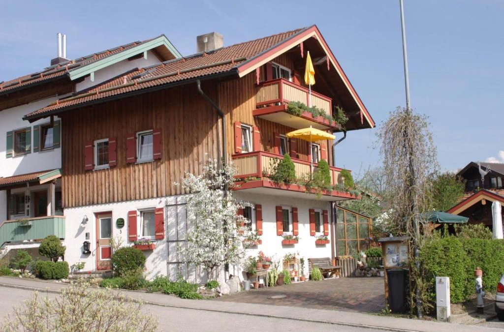 Bad Endorf Apartment | Haus Oberland
