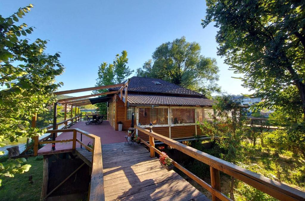 Bosanska Krupa Villa | Haus Palazzo
