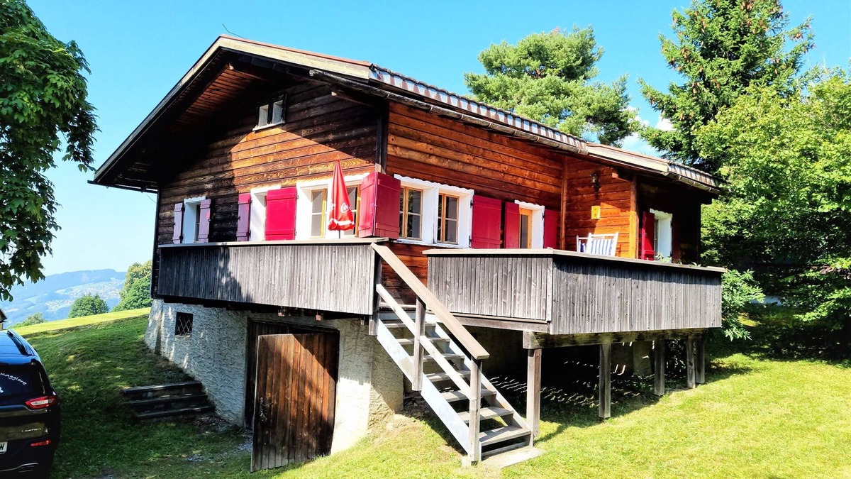 Ubersaxen House | Haus Rheintalblick mit Fantastischem Rundblick