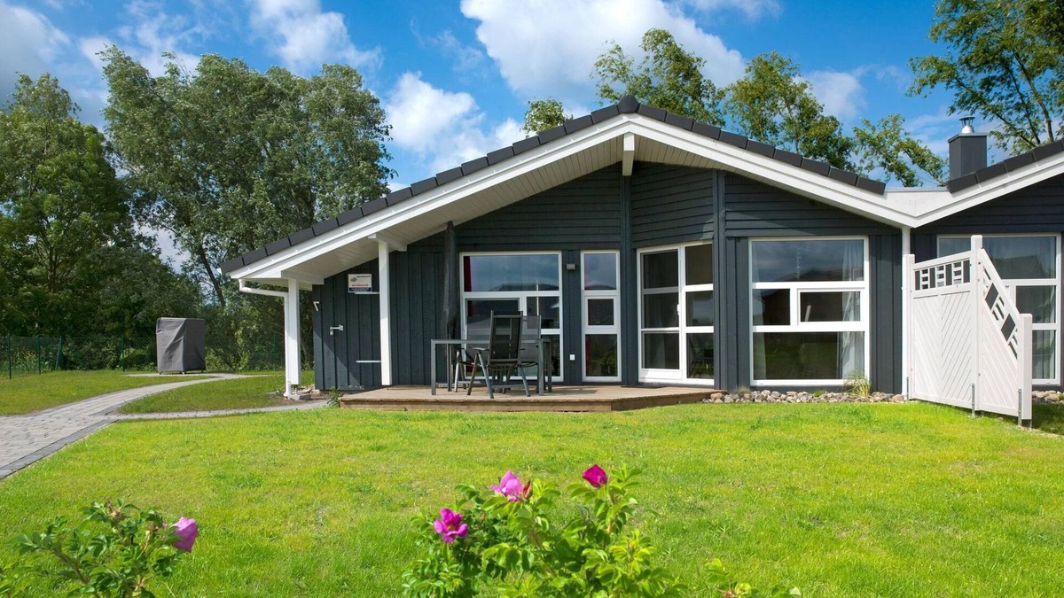 Insel Poel House | Haus Wattläufer - holiday home in a peaceful location, directly on the Salzhaff.