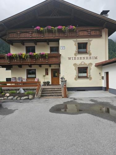Huben Apartment | Haus Wiesenheim FW Ötztal