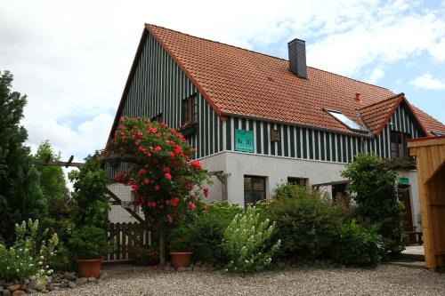 Behrensdorf Apartment | Haus Wildgans - Ferienwohnung Sonnenblume