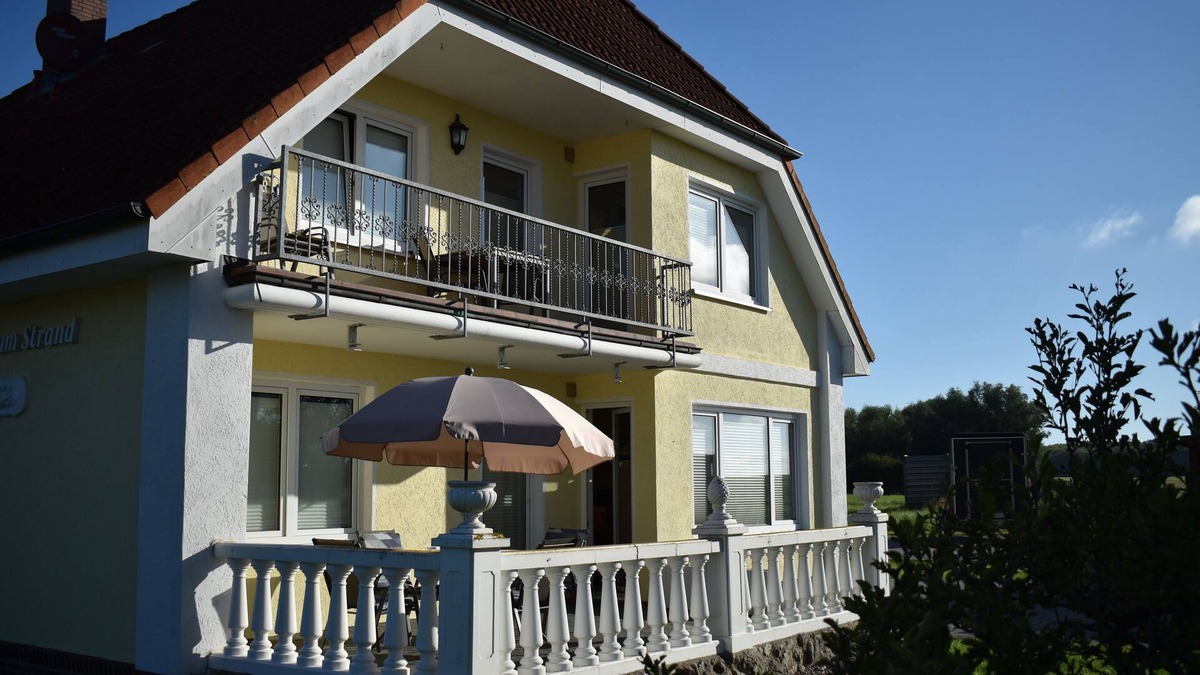 Dassow Apartment | Haus zum Strand "Perle" in beautiful nature close to the Baltic Sea in Barendorf