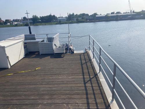 St. Andreas Boat Rental | HausboootHL