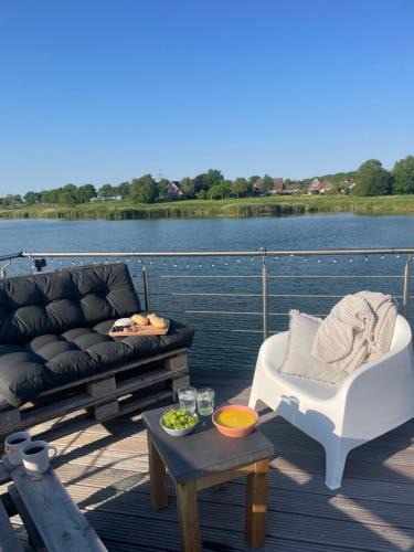 Wangerland Boat Rental | Hausboot der Friesländer im Wangermeer