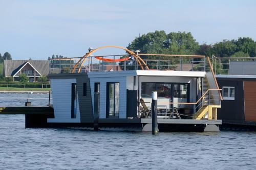 Ostholstein Boat Rental | Hausboot Fehmarn
