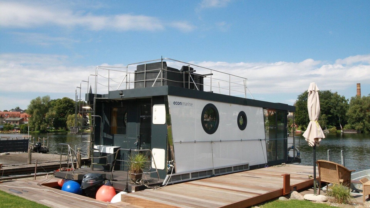 Muritz Boat Rental | Hausboot Friedrich in Malchow