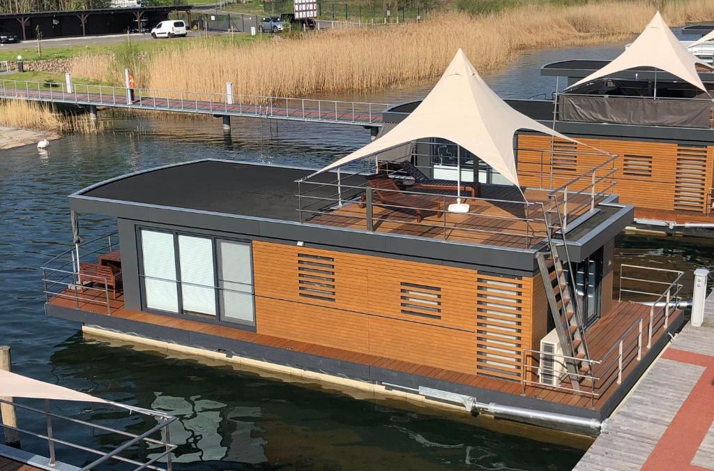 Bitterfeld Boat Rental | Hausboot Harmonie