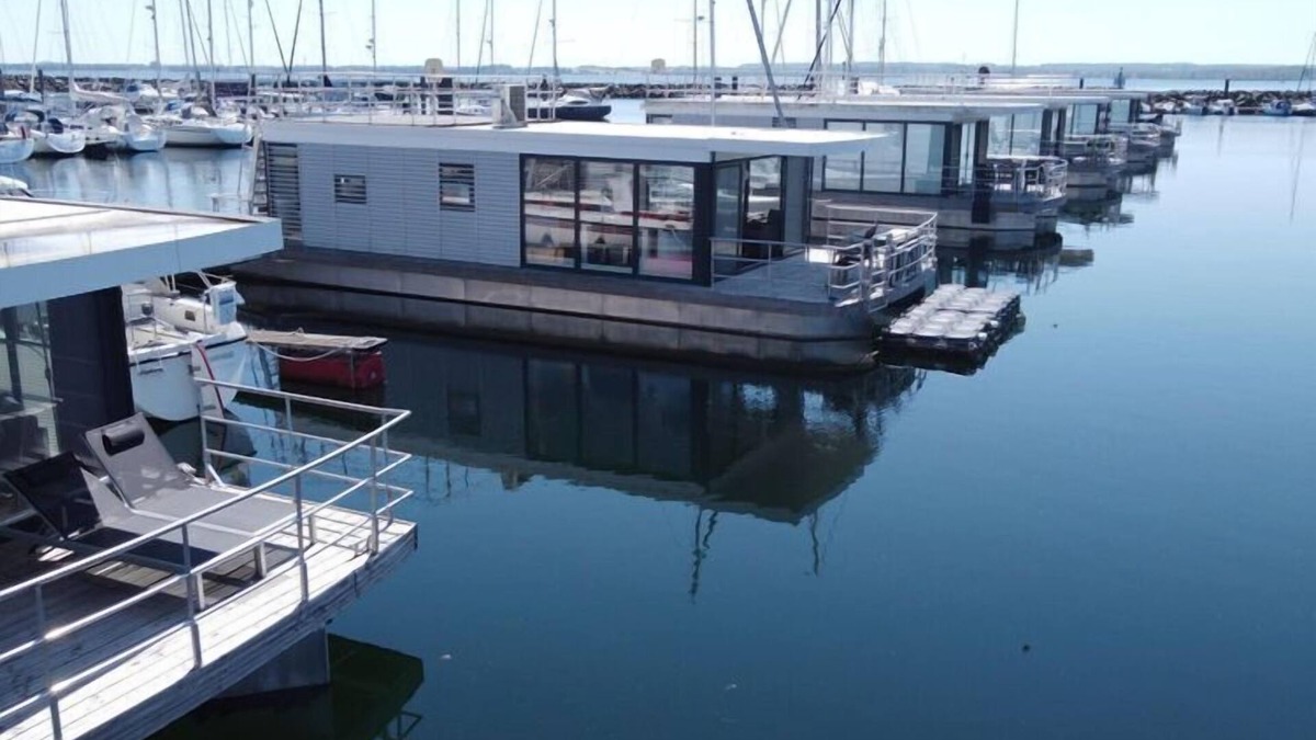 Boltenhagen Boat Rental | Hausboot in Boltenhagen