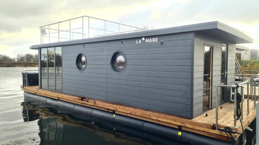 Weyhe Apartment | Hausboot La Mare Emma