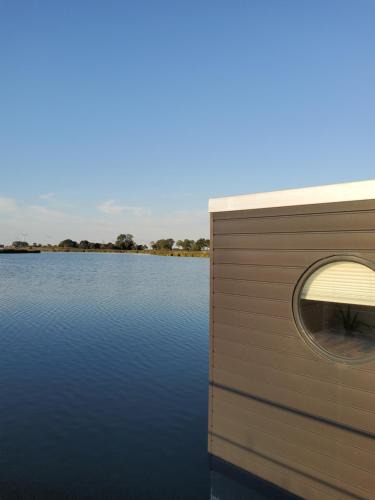 Wangerland Apartment | Hausboot Wangermeer Nordsonne12 mit Sauna