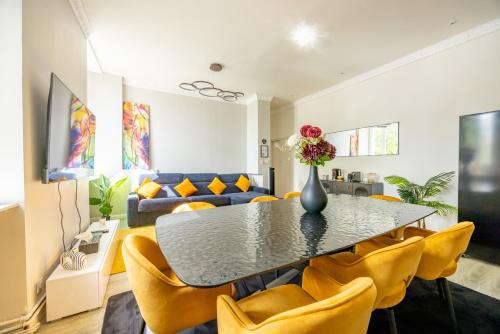 Bouguenais Apartment | Haussmannien Standing and Confort - Sauna - 7 pers