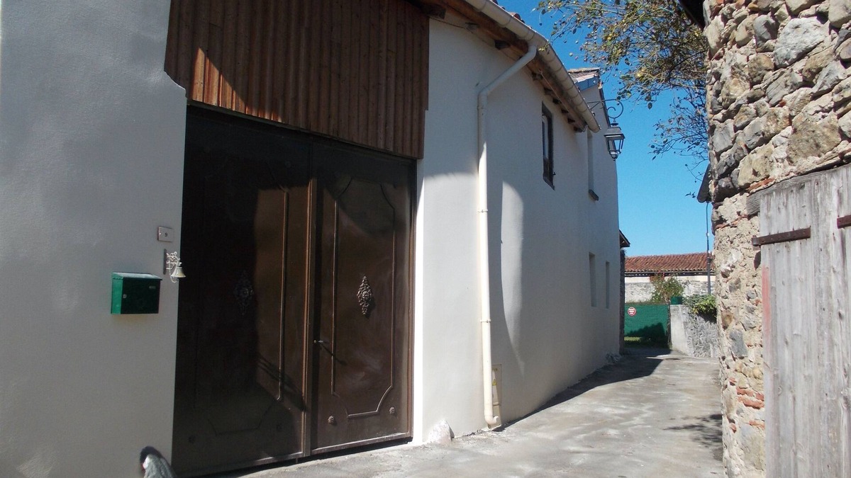 Sost House | HAUTES PYRENEES Renovated 3-star Bergerie at Lannemezan Tourist Office